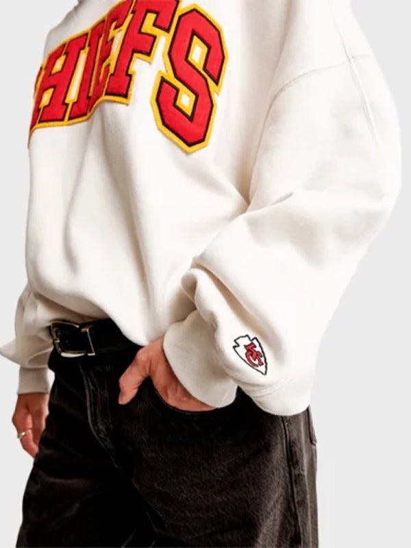 AbercrombieKansasCityChiefsGraphicCrewSweatshirts