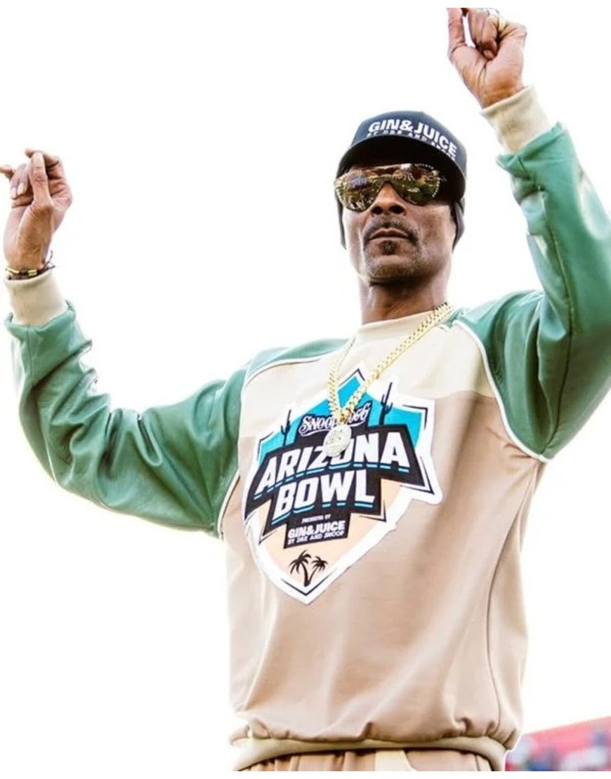 ArizonaBowlHalftimeShow2024SnoopDoggTracksuits