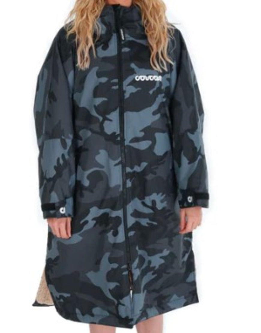 BadSistersS02EveHewsonCamoJackets