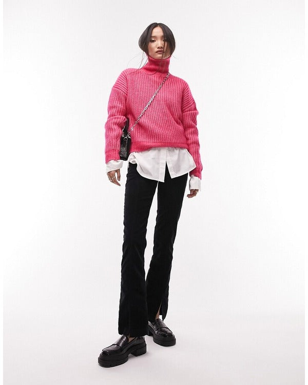 Apple Cider Vinegar 2025 Kaitlyn Dever Pink Knitted Jumper