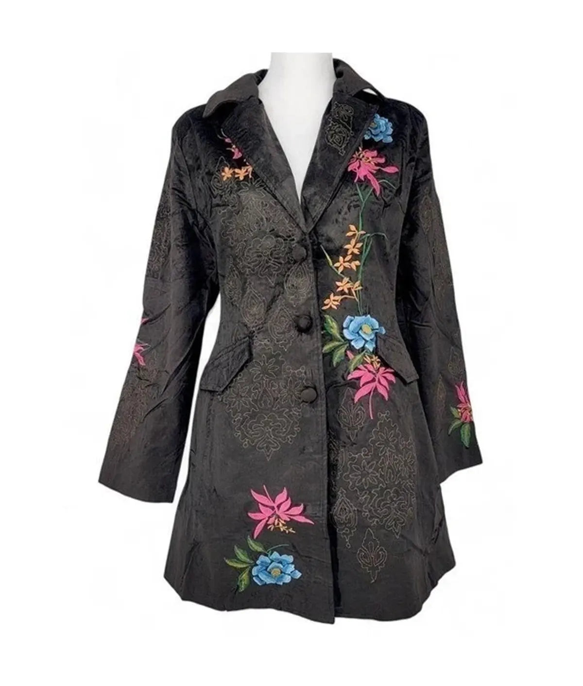 Beyond The Gates 2025 Eva Thomas Floral Embroidered Coat