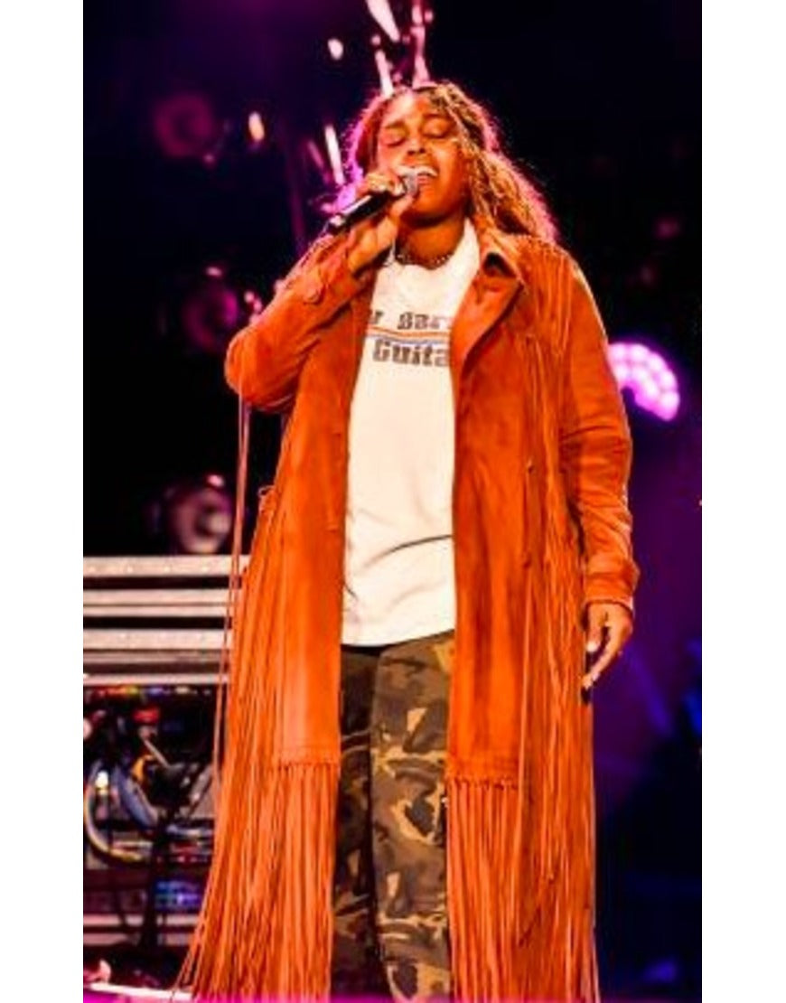 BrittneySpencerNewYear_sEveLiveNashville_sBigBashFringeCoat.
