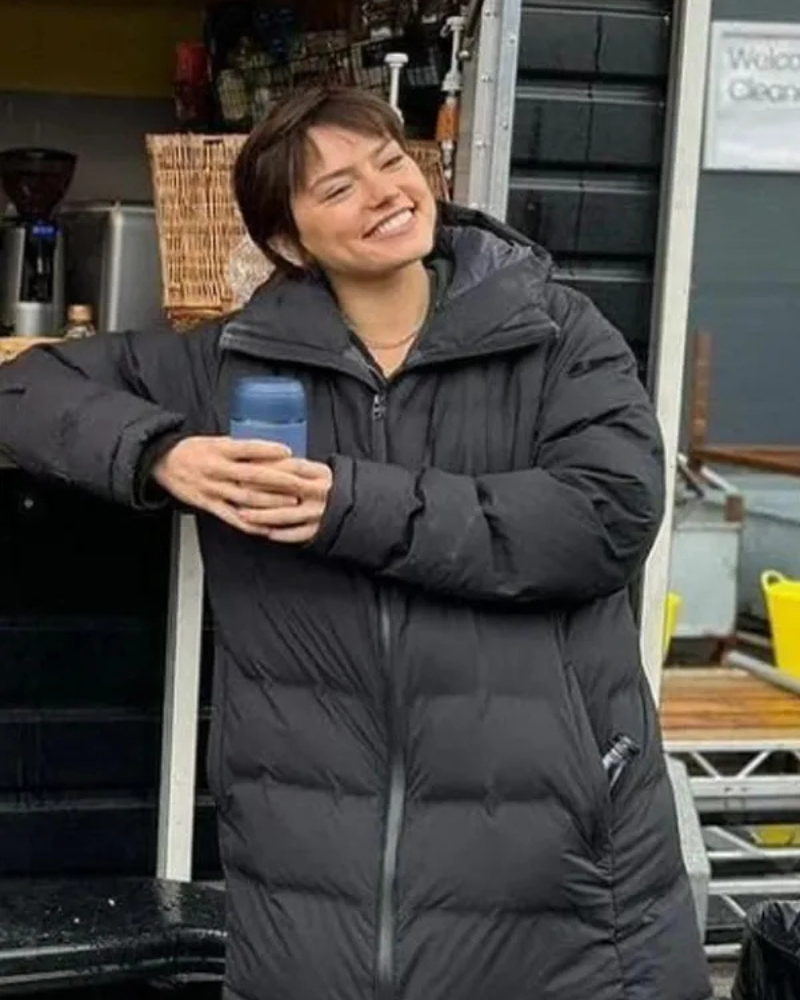 DaisyRidleyCleaner2025PufferHoodedJacket