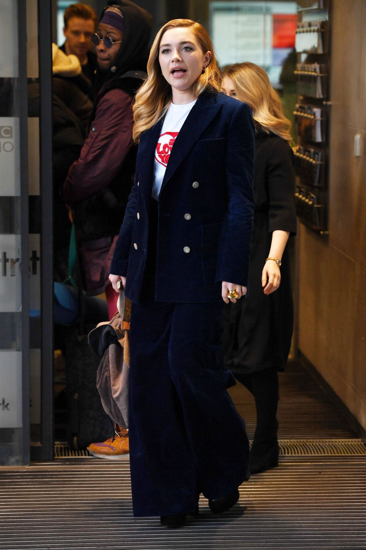 Florence Pugh Bbc Radio Studios Navy Blue Blazer