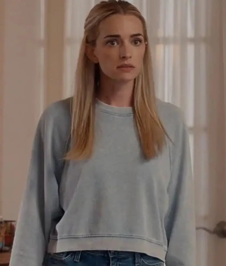 Ginny & Georgia S03 Georgia Miller Light Blue Sweatshirt