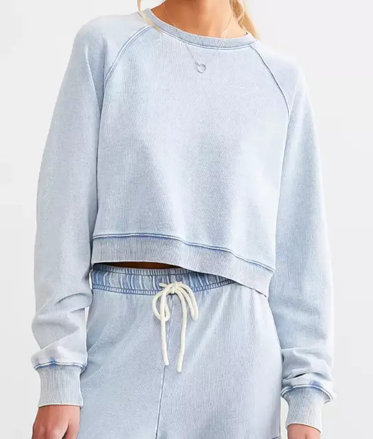 Ginny & Georgia S03 Georgia Miller Light Blue Sweatshirt