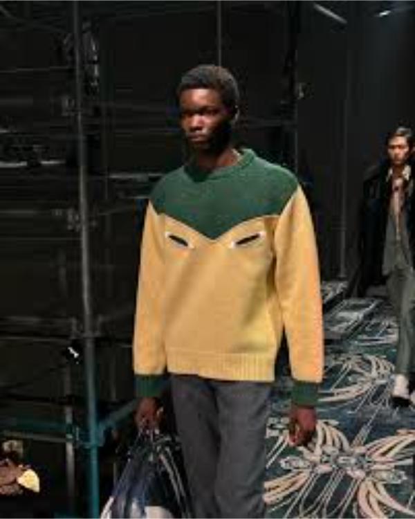 Jimmy Kimmel Live 2025 Nicholas Hoult Green & Beige Sweater