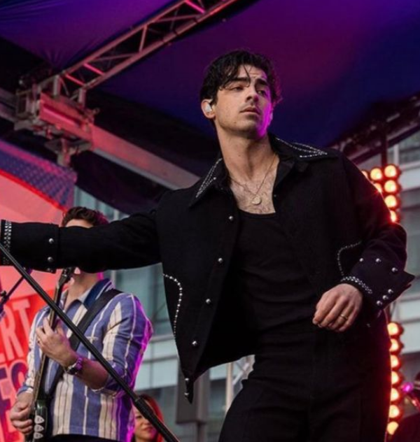 Joe Jonas Today Show In New York City Black Jacket