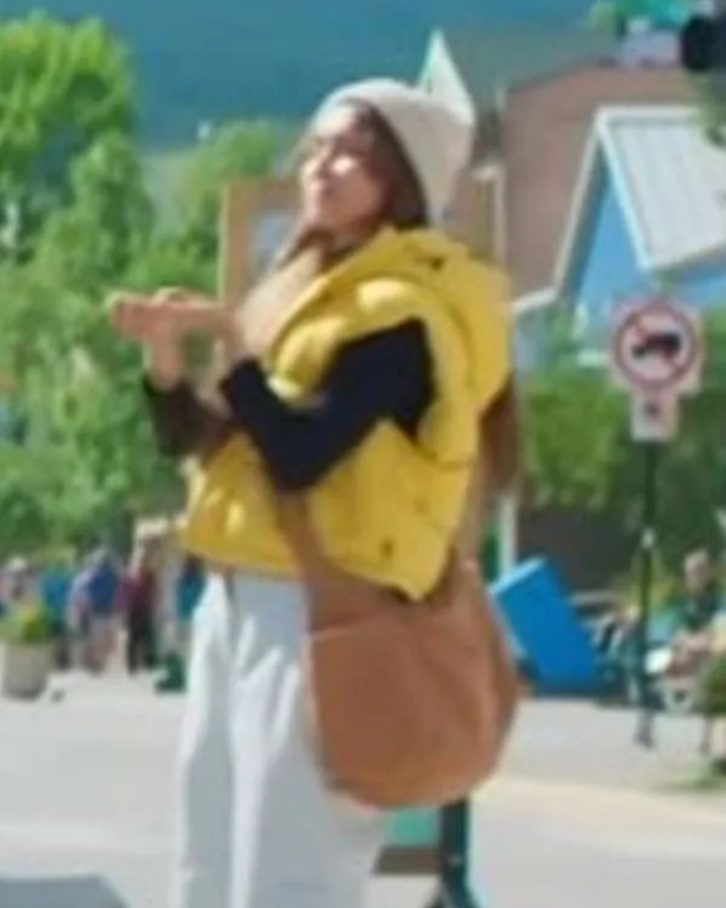 KathrynBernardoHello_Love_Again2024YellowVest