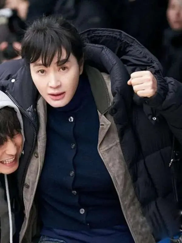 Unmasked 2025 Kim Hye-su Black Puffer Coat