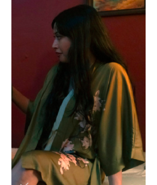 Law and Order S24 Sofia Ko Green Floral Print Robe