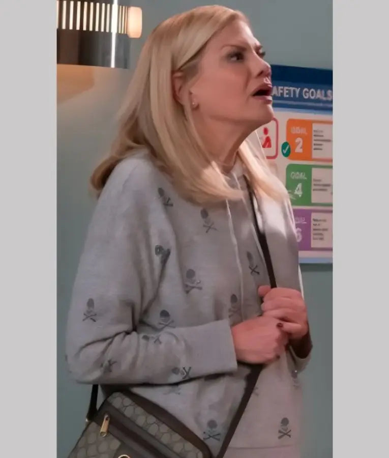 Leanne S01 Kristen Johnston Grey Skull Print Hoodie