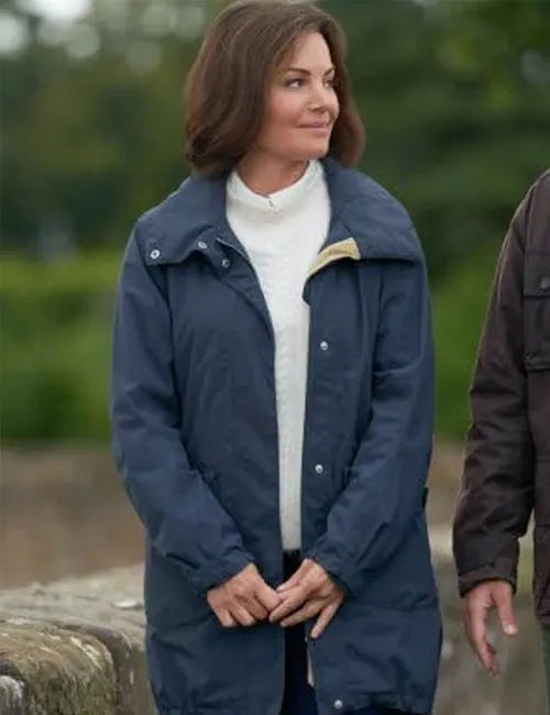 A Scottish Love Scheme Erica Durance Blue Jacket