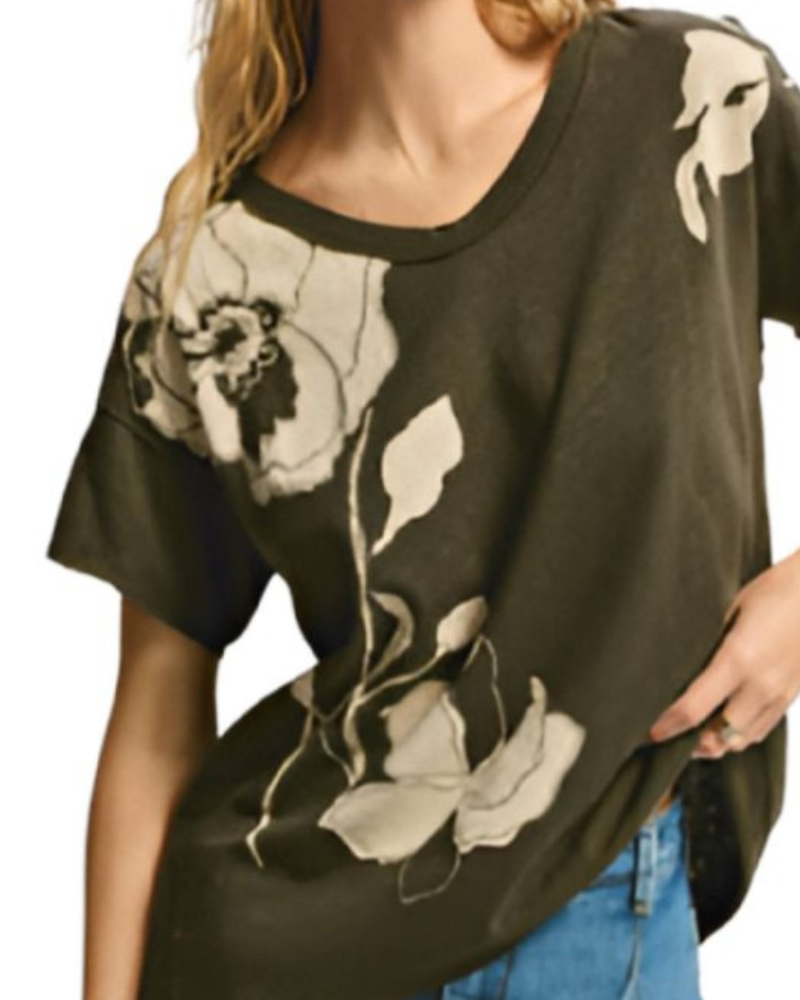 Unsellable Houses S05 Lyndsay Lamb Print T-shirt