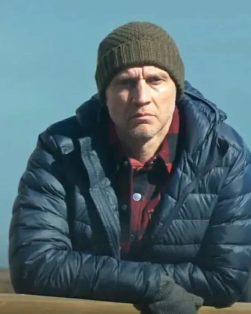 MurderInASmallTownGordonMurphyBluePufferJackets