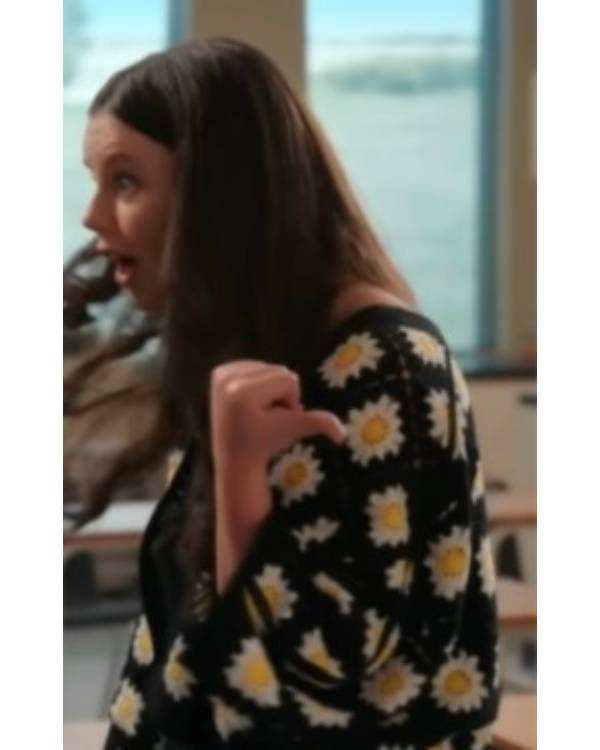 My Life With The Walter Boys Ellie O’Brien Floral Cardigan