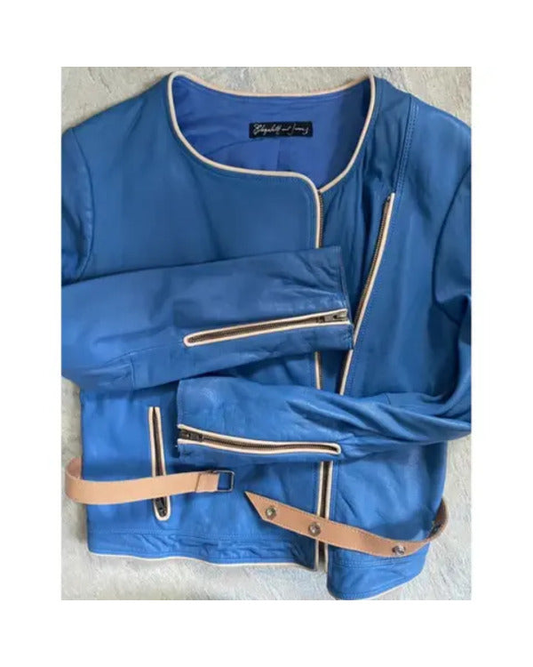 RingerS01SarahMichelleGellarBlueJacket.
