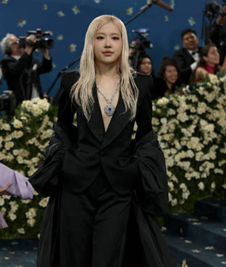 Rose Met Gala 2025 Black Blazer