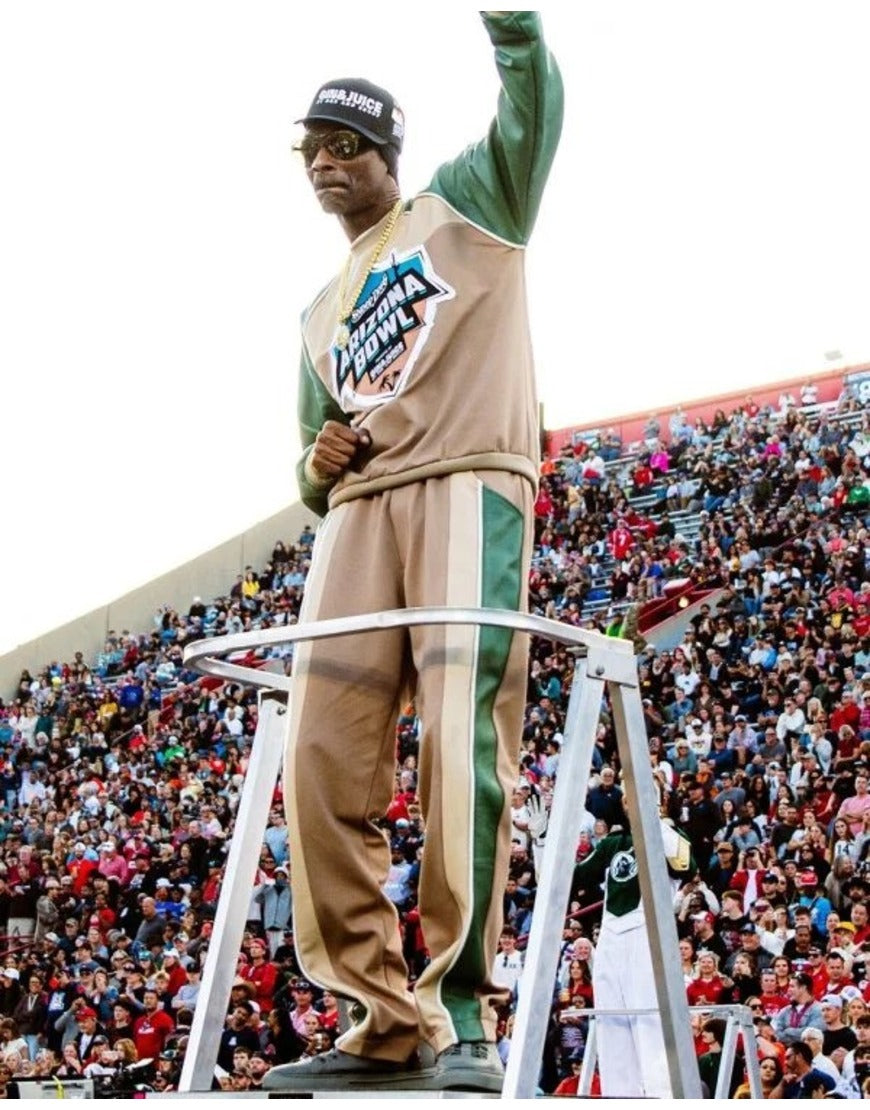 SnoopDoggArizonaBowlHalftimeShowTracksuit