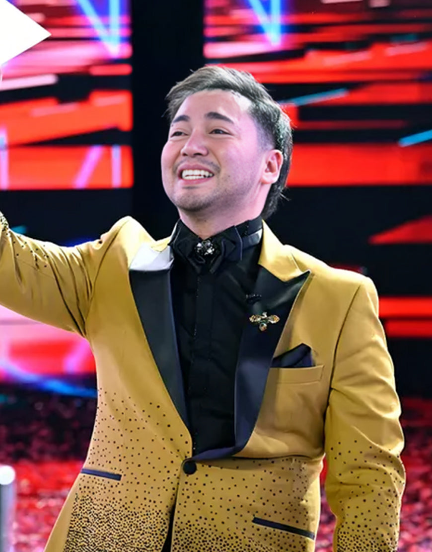 SofronioVasqueztheVoiceSeason26ChampionBlazer