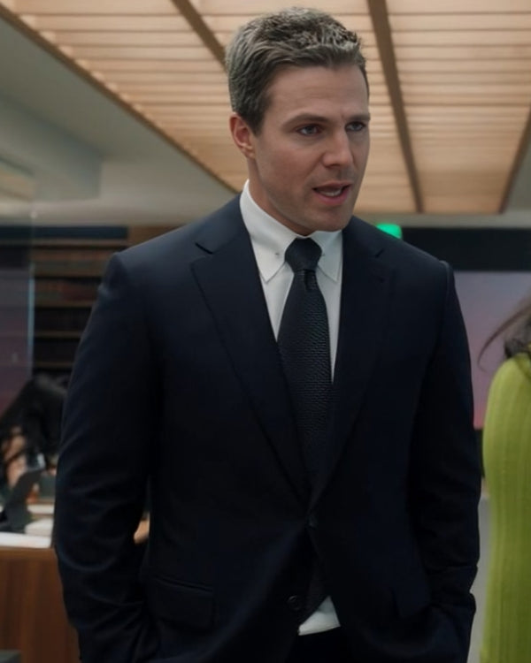 Suits LA Stephen Amell Suit