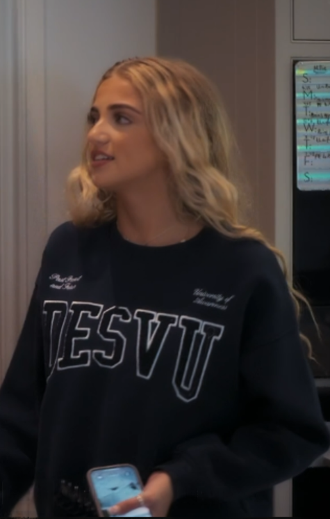 The Princess Diaries S01 Princess Andre Black Des Vu Sweatshirt