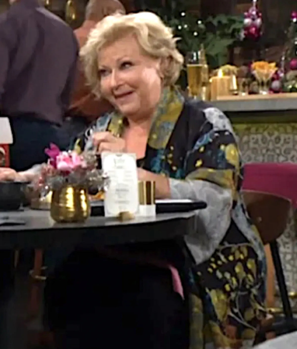 Dallas Jackets - The Young And The Restless December Traci Abbott Printed Silk Kimono Jacket