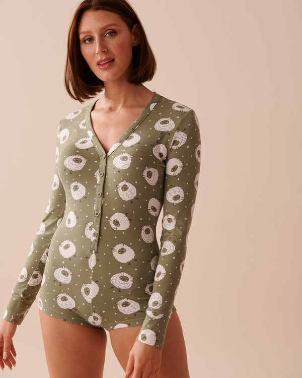 The Bachelor S29 Alexe Godin Sheep Print Sleep Romper