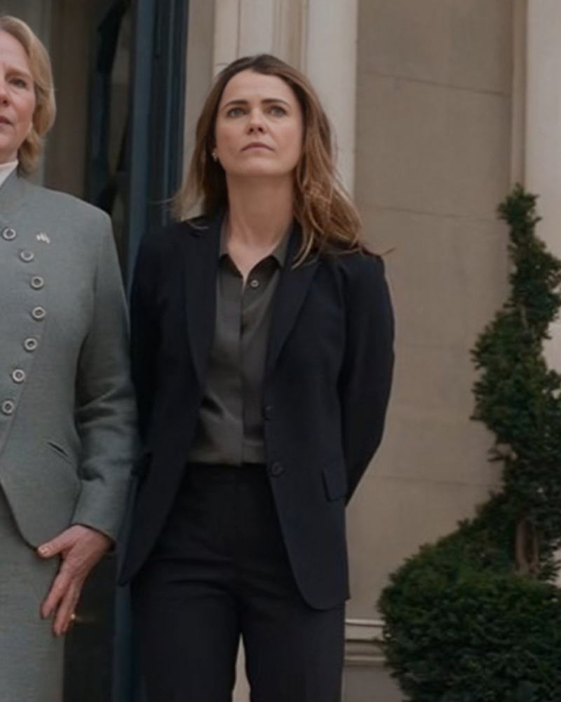 TheDiplomatSeason2AmbassadorKateWylerBlackSuit