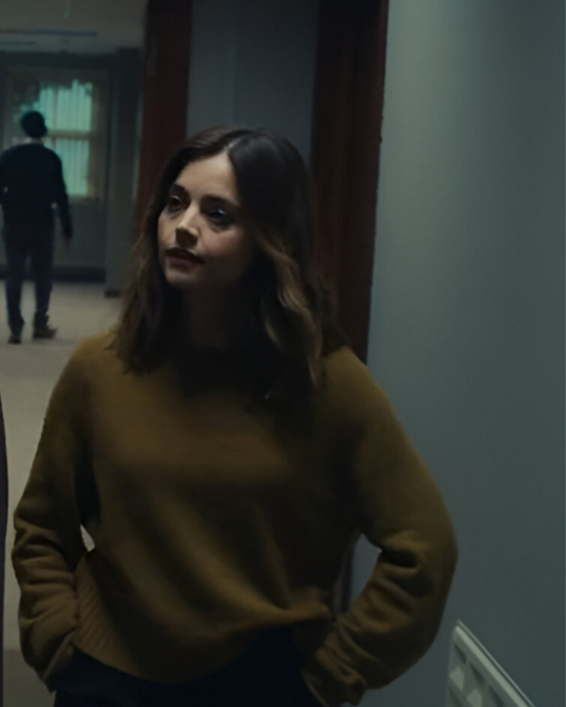 TheJetty2024EmberJennaBrownSweater
