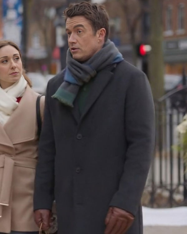 Twas the Date Before Christmas Robert Buckley Coat